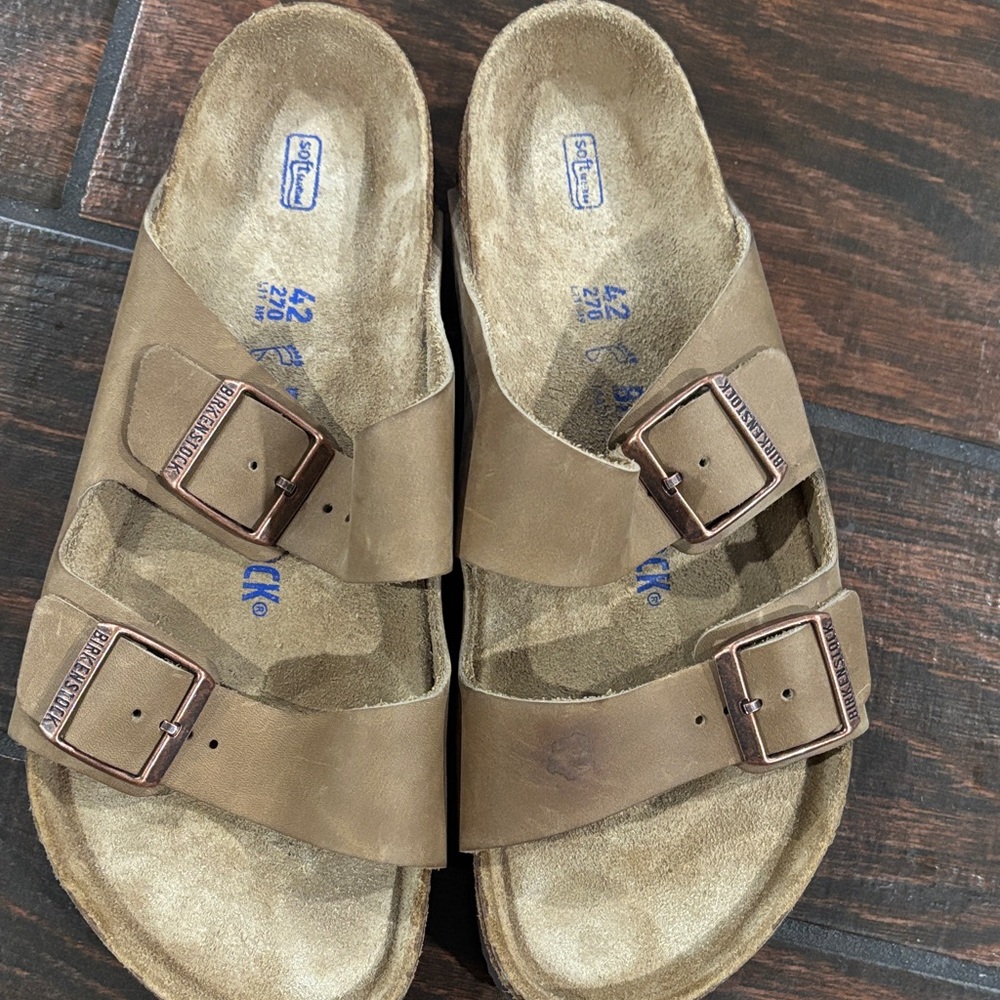 Birkenstock Arizona Soft Footbed 
-two Strap Leather Sandals